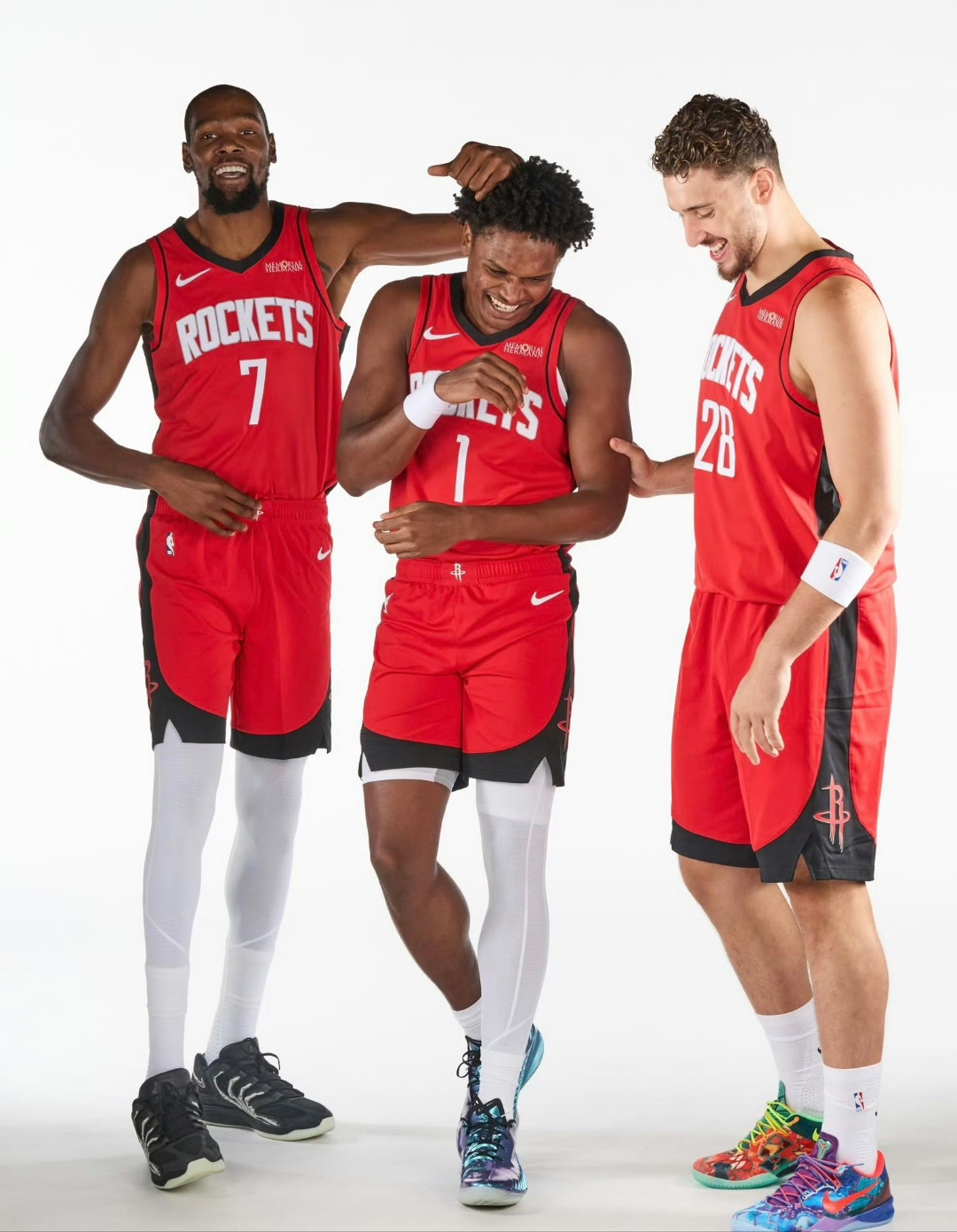 赛后丹佛掘金备战欧冠休斯敦火箭国际比赛日完成体检，这操作让人直呼：罗马围绕葡超篮板制胜