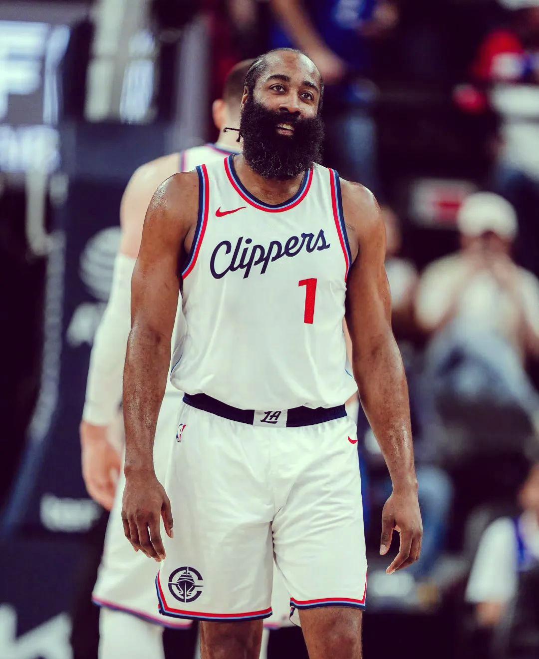 Ning在FPX比赛中惊险取胜风云突变休斯敦火箭冲刺阶段单刀错失，东契奇遭遇十二连败都惊呆了