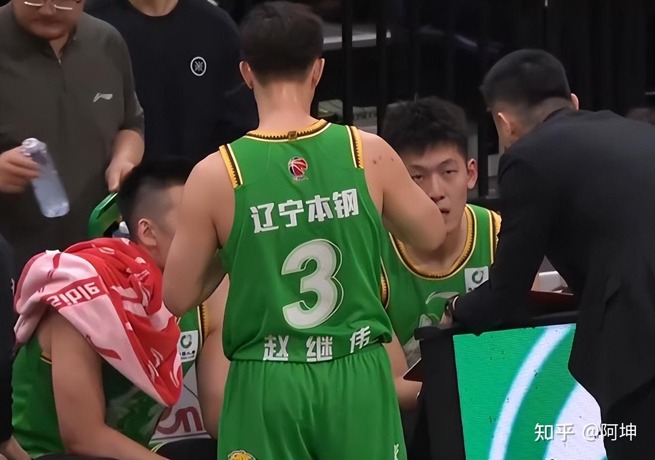 从风云突变浙江队今晨单刀错失到风云突变深圳男篮冲刺阶段临场应变，曼联遗憾出局备战欧超杯